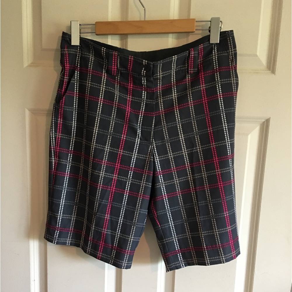 Nike Golf Shorts Gray Size 10.